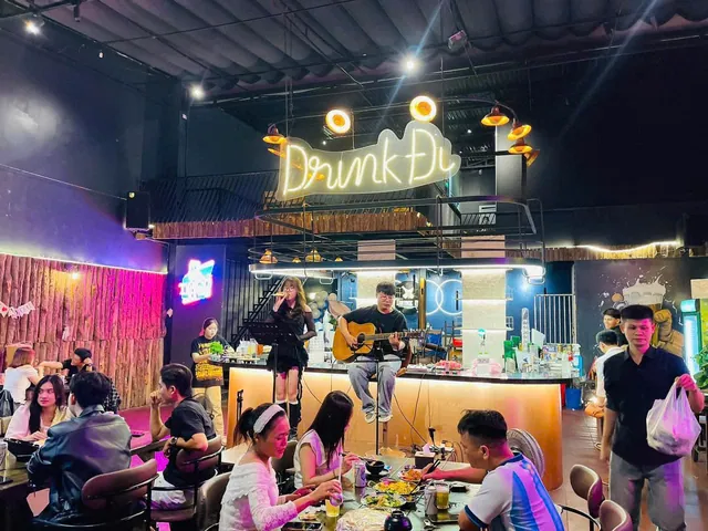 Acoustic night