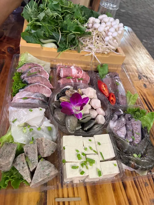 Food at Drink Đi